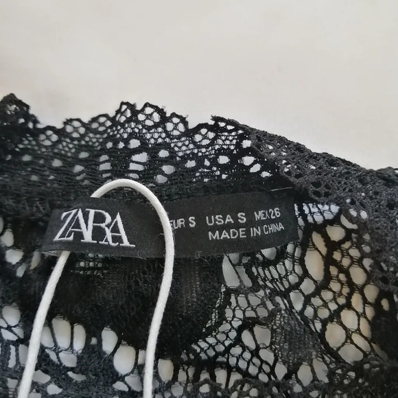 NWT Zara Lace Floral Blouse with Flutter Sleeves Small - Picture 14 of 16